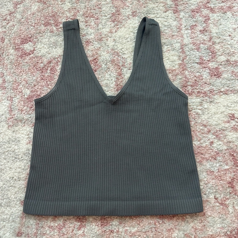 Basic Dark grey cropped tank